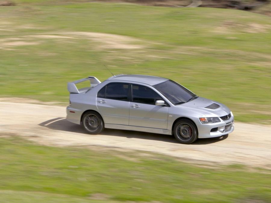  Mitsubishi Lancer Evolution IX MR 2007 года  (фото 116 из 129)